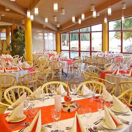Holiday Club * Tihany